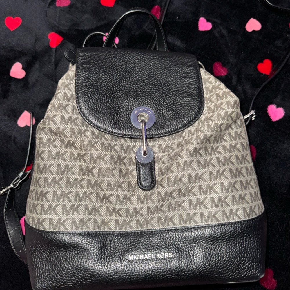 Michael Michael Kors Raven Medium Backpack